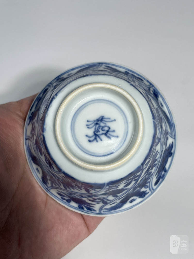 清早期 青花开光花鸟纹杯碟套组 - 图31